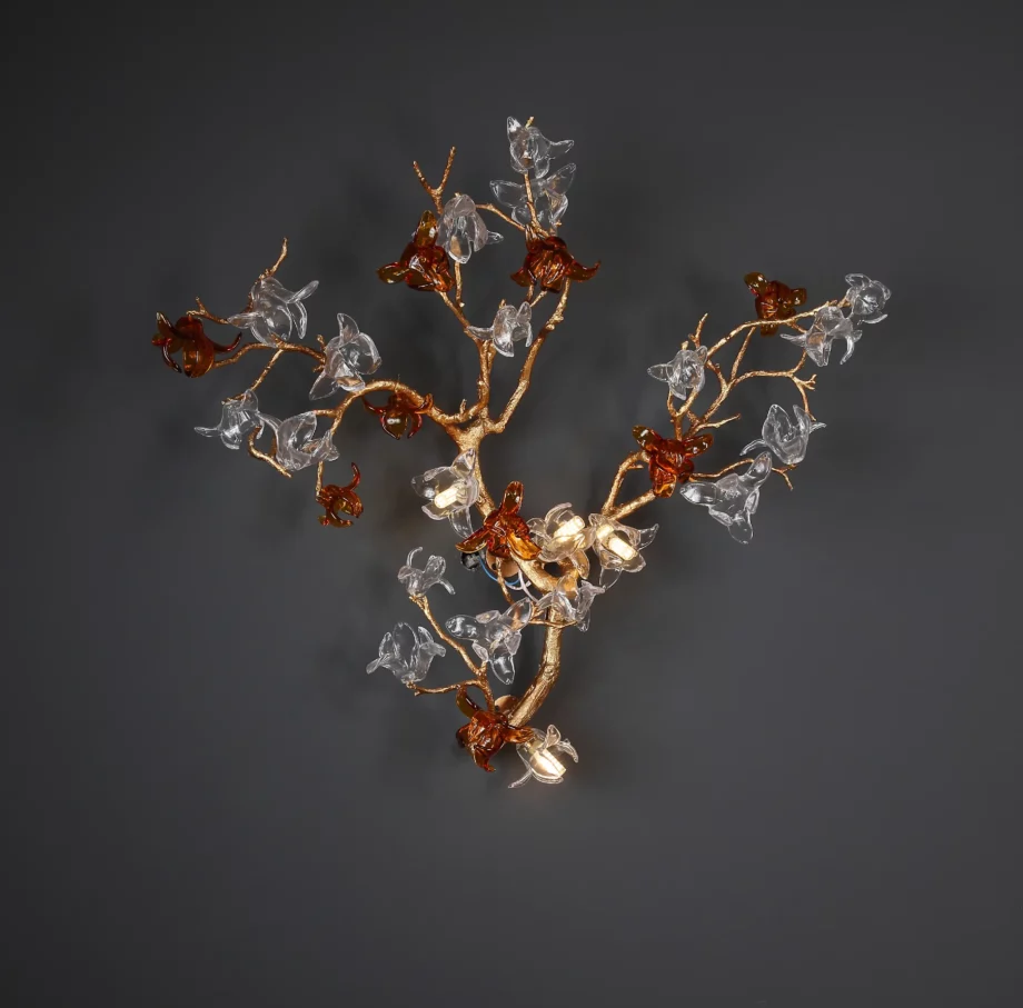 Elegant Brass & Glass Leaf Wall Lamp – Artistic Ambient Lighting